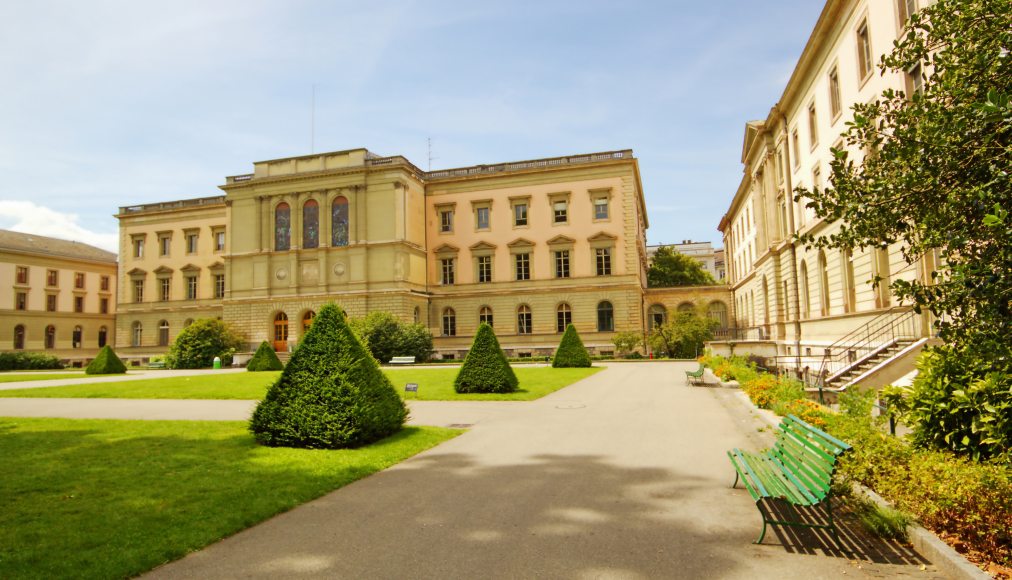 Le bâtiment des Bastions de l&#039;Université de Genève. / iStock / Elenarts