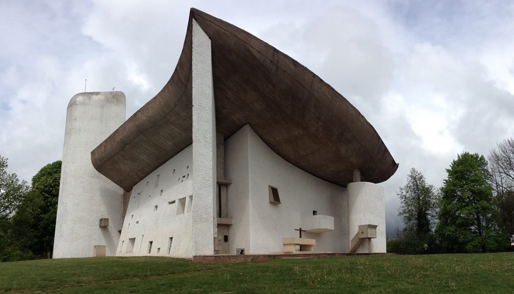 La chapelle Notre-Dame-du-Haut de Le Corbusier, à Ronchamp / ©Pixabay