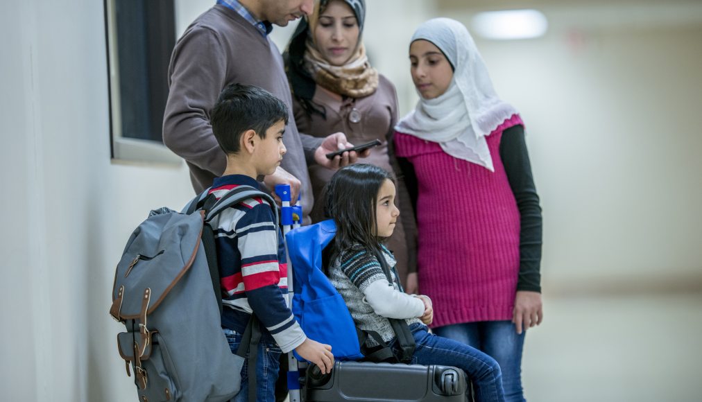 A Berne, la solidarité passe par le smartphone. / ©iStock/FatCamera