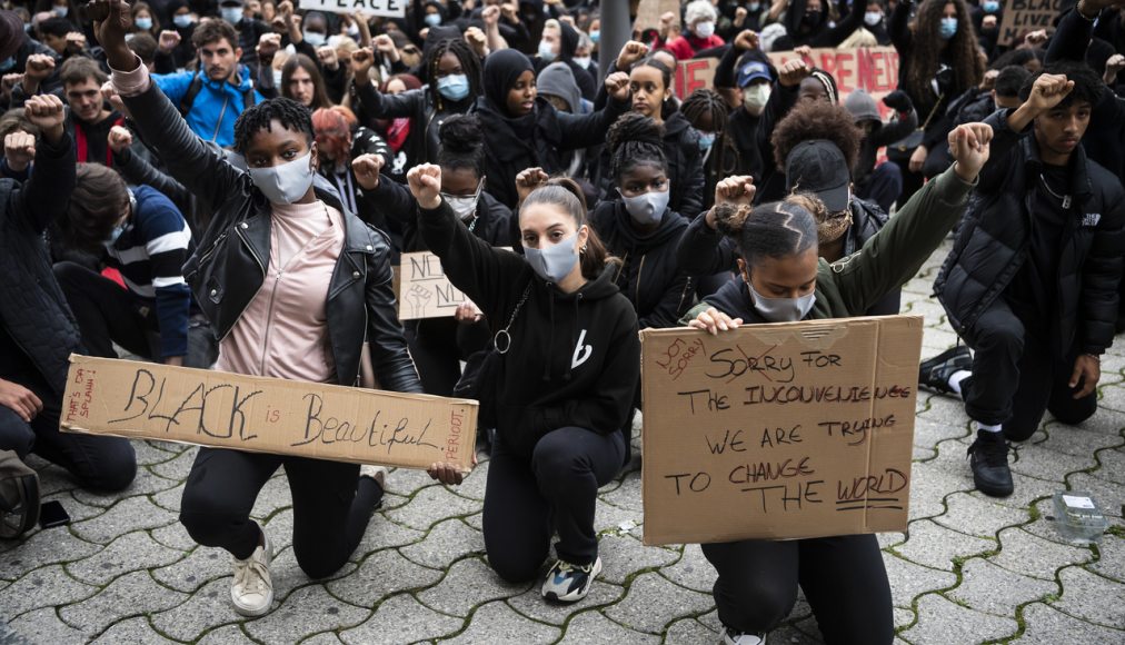 Manifestation Black Lives Matter à Lausanne, le 13 juin 2020 / Keystone/Jean-Christophe Bott