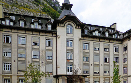 L&#039;ancien bâtiment de l&#039;internat du collège de Saint-Maurice / ©Albins, CC BY-SA 3.0 Wikimedia Commons