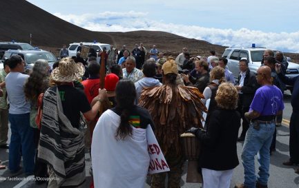 Habitants de Mauna Kea protestant contre la construction d&#039;un téléscope géant / ©Flikr/Occupy Hilo/CC BY-SA 2.0