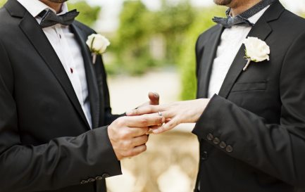 Mariage pour tous, un sacrement pour les catholiques-chrétiens / ©iStock/Orbon Alija